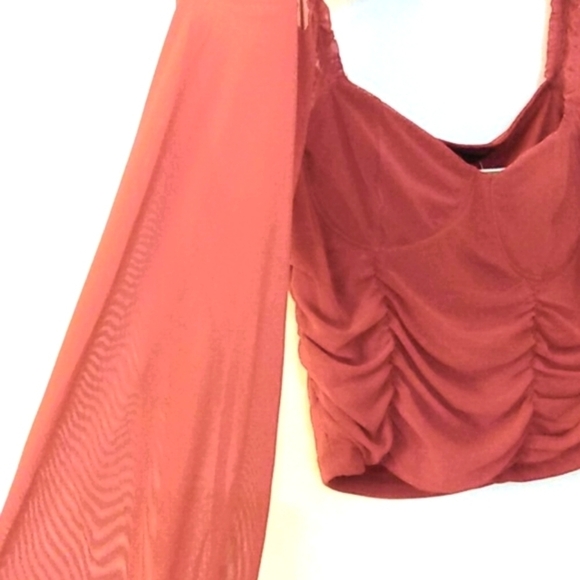 ALMOST FAMOUS SHEER RUCHED PEASANT CROP TOP SIZE LARGE JUNIORS NWT - Picture 2 of 11